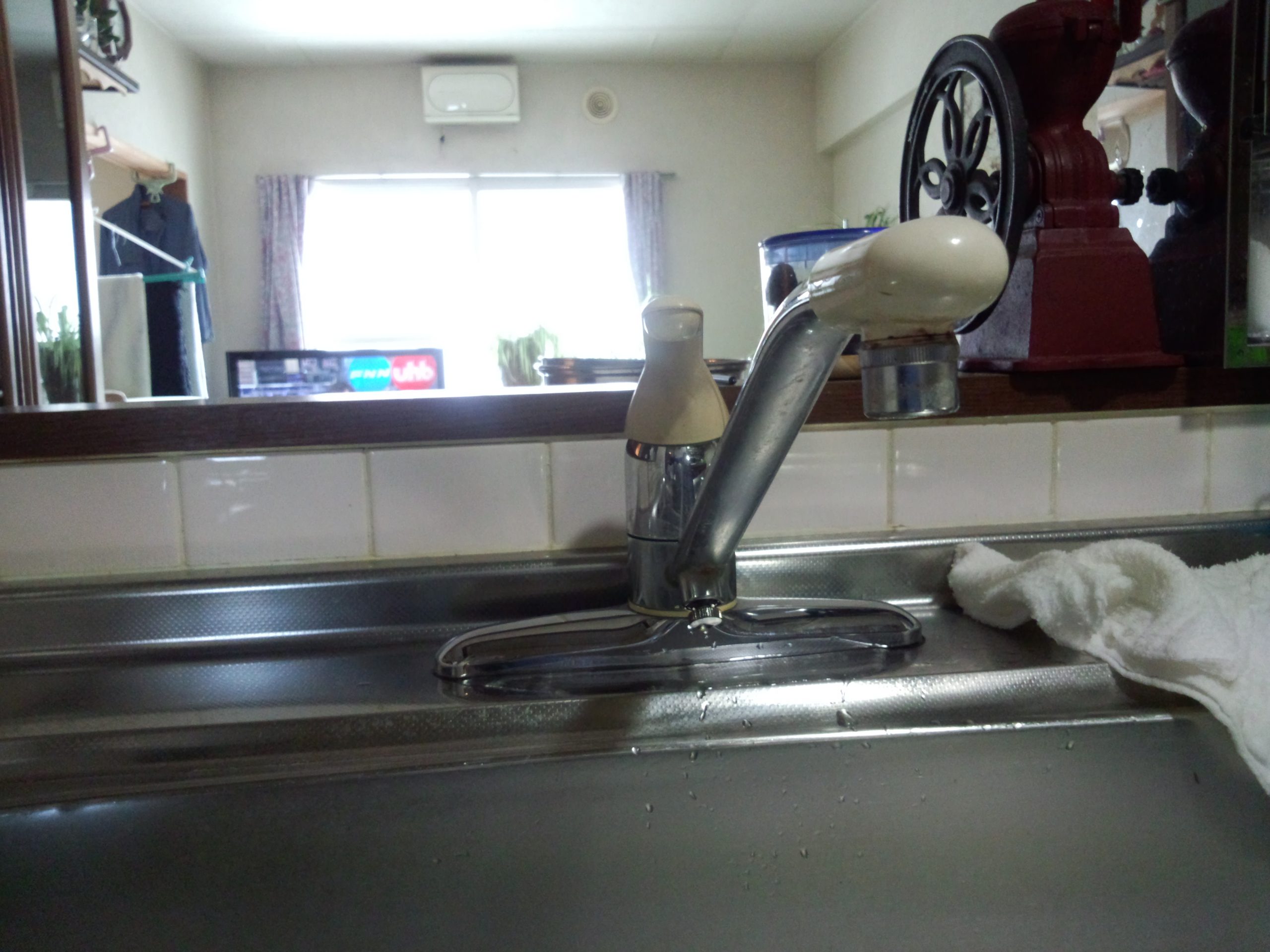 TOTO混合水栓交換、台所混合栓修理、キッチン水道修理