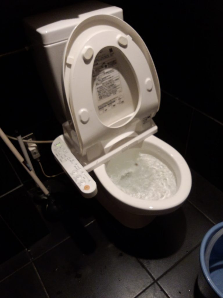トイレの水が流れない、トイレつまり、TOTOトイレ修理