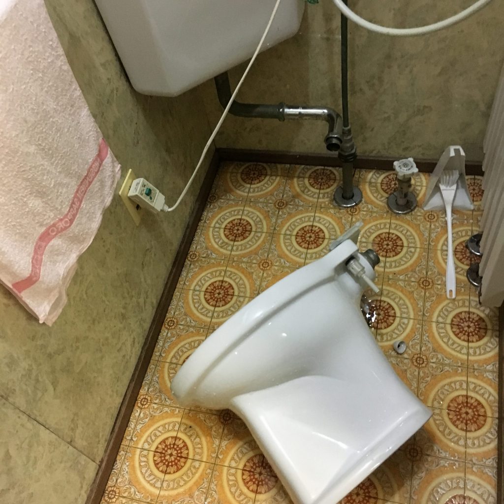 札幌市北区といれつまり トイレ水の流れが悪い