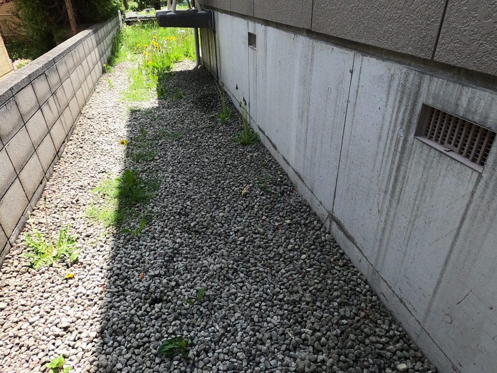 隠れた排水管の排水マス
