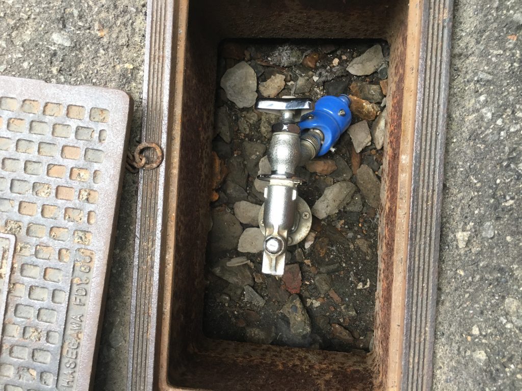 光合金製伸縮式散水栓
