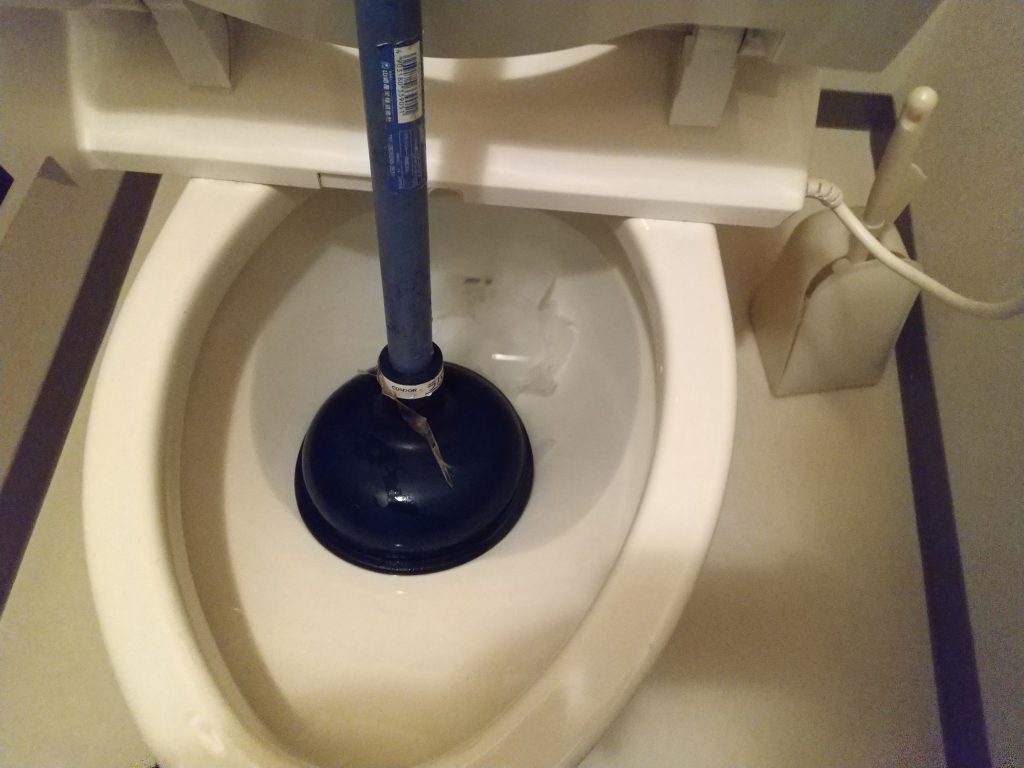 トイレつまりの直し方