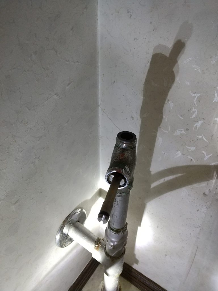 シャワートイレ分岐金具